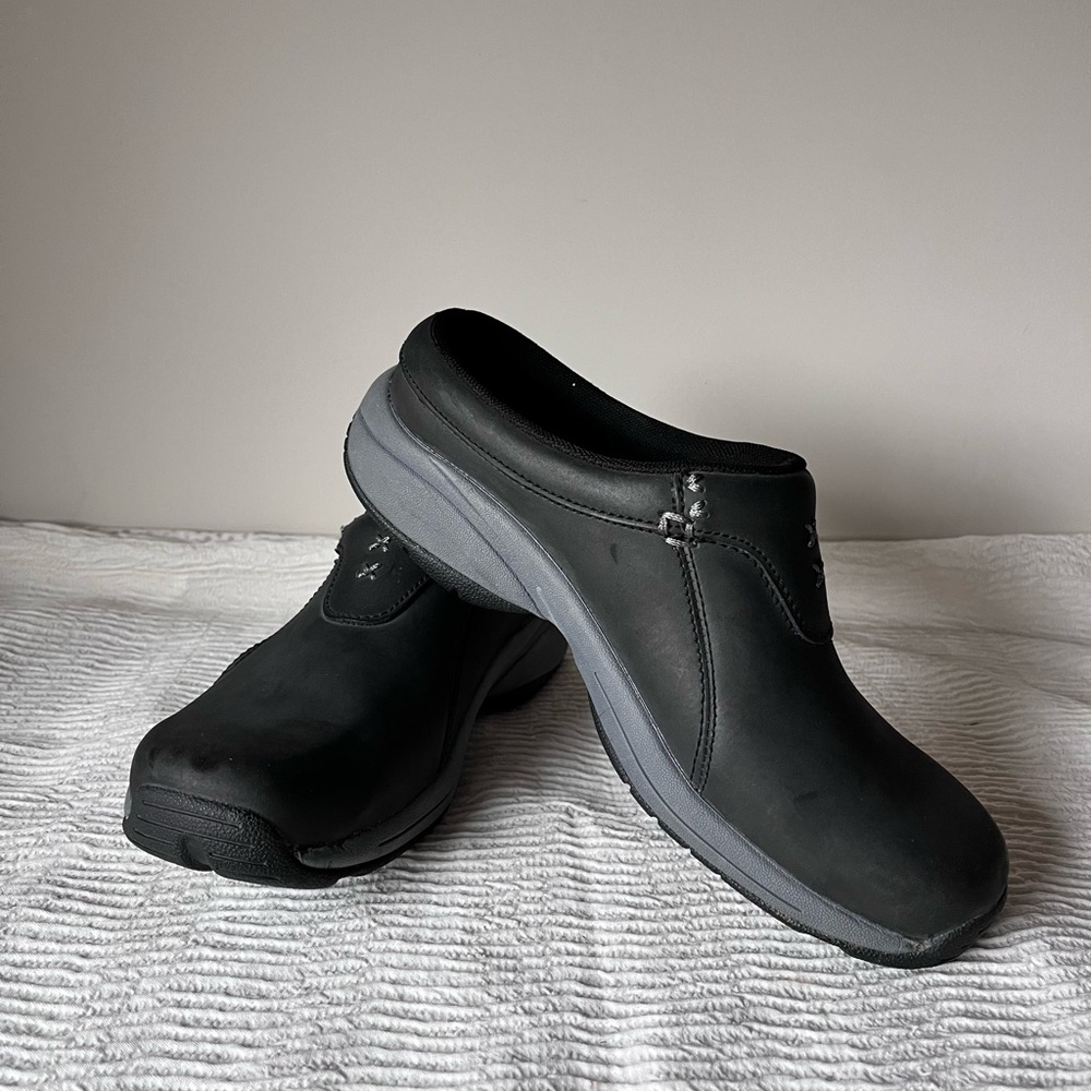 Merrell Black Mules with Gray Soles Like New!